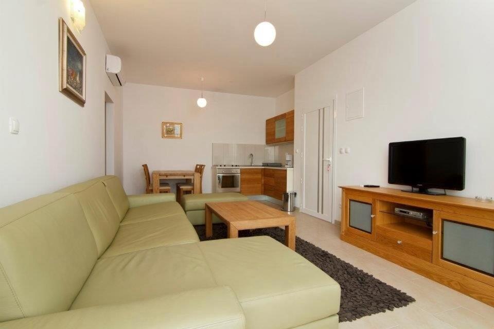 Apartments Vela Sollis Marusici  部屋 写真