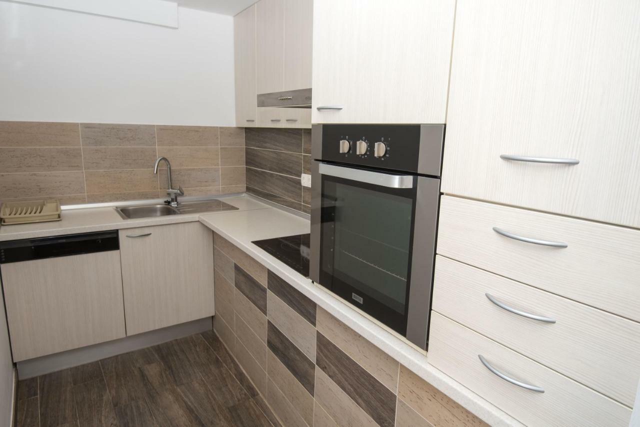 Apartments Vela Sollis Marusici  エクステリア 写真