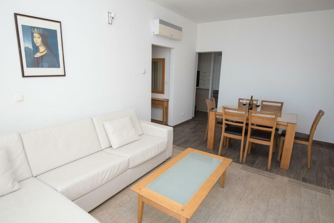 Apartments Vela Sollis Marusici  エクステリア 写真