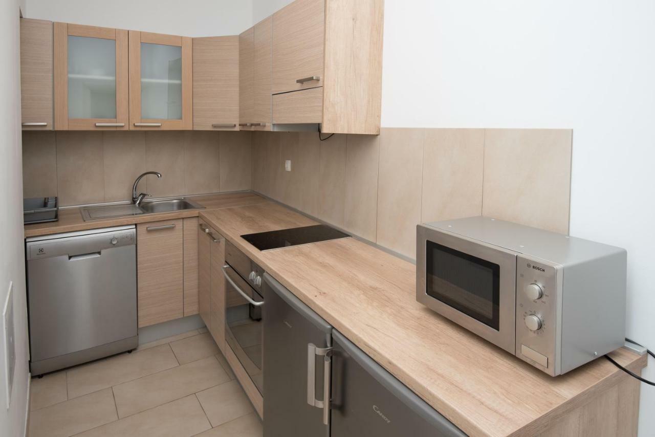 Apartments Vela Sollis Marusici  エクステリア 写真